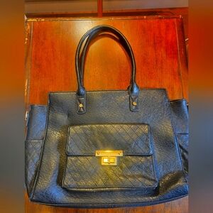 Damsel in Defense concealed defense purse